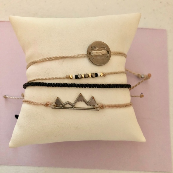 Pura Vida Jewelry - Pura Vida Bracelets (Lot of 4)